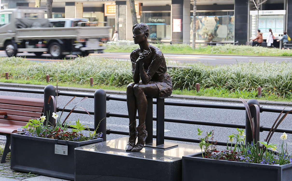 大阪市　御堂筋彫刻ストリート彫刻の保守点検と改修 写真4